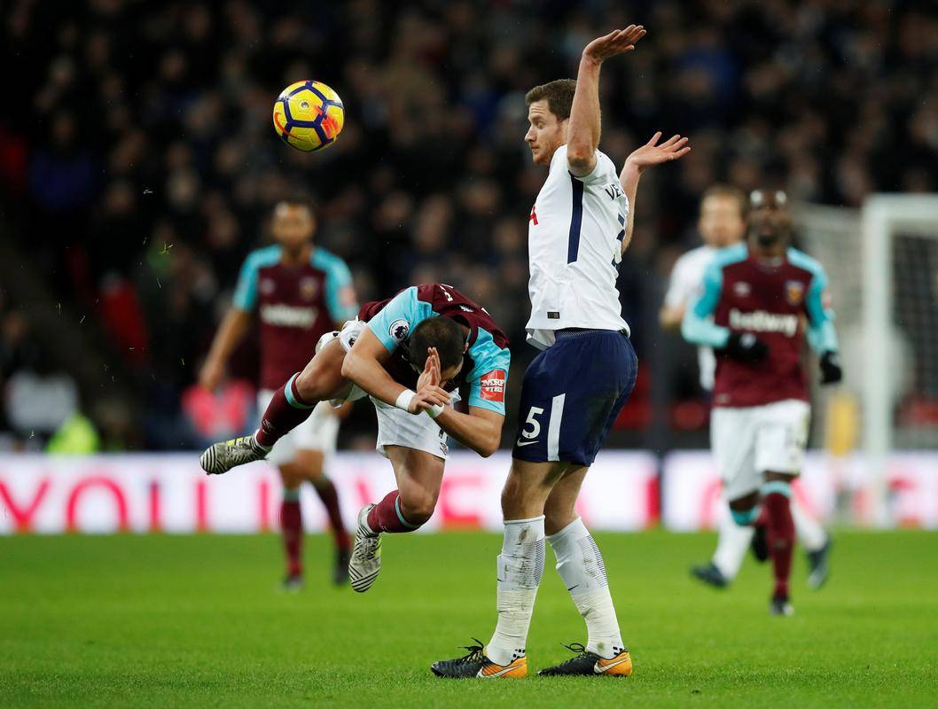 关于西汉姆联遗憾告负，球队防守问题待解决的信息