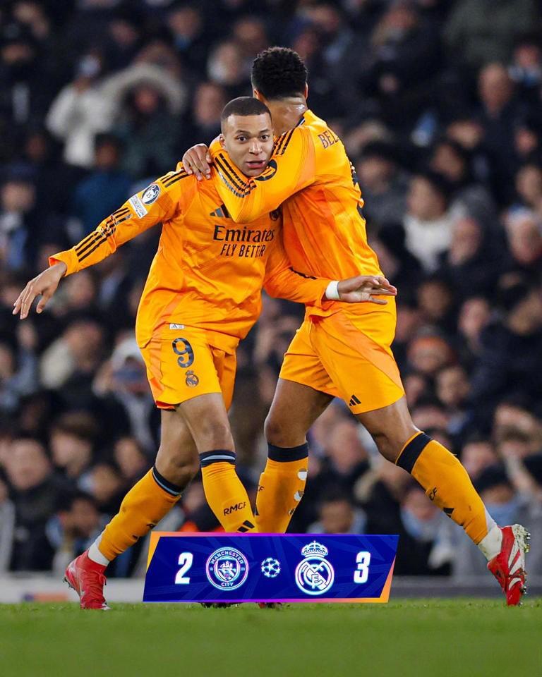 包含姆巴佩赛前列队欢迎波尔图，尊重对手尽显风度！的词条