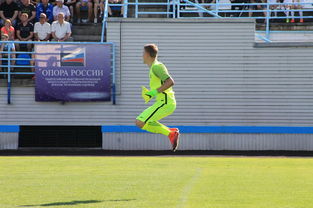 费德勒在曼联比赛中出色防守，大胜引发热议！